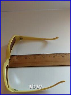 60's VINTAGE RARE YELLOW FRAME SIGNED FRENCH SUN GLASSES MID CENTURY WithCASE