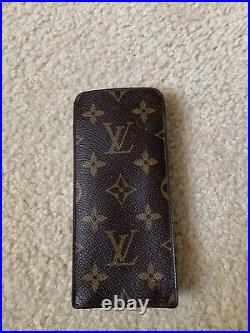 LOUIS VUITTON Eye Glasses Sun Glasses Soft Case Monogram Etui A Lunettes. Mint