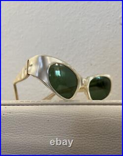 Vtg 50s 60s Pearly CatEye Sunglasses Preowned Eyeglass Frame FRANCE Wraparound